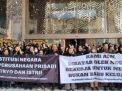 Ratusan ASN Demo Menteri Satryo Soemantri Buntut Pemberhentian Pegawai