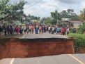 Jalinsum di Bungo Putus Total Akibat Hujan Deras, Lalu Lintas Lumpuh
