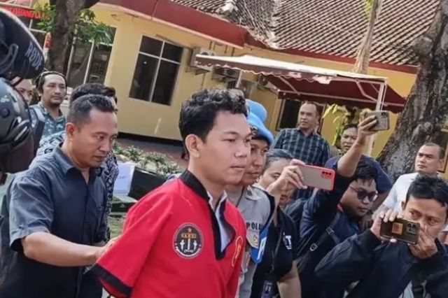 Agus Difabel Tersangka Pelecehan Seksual Menangis Saat Dibawa ke Lapas