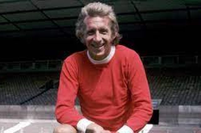 Begini Reaksi MU Saat Tahu Kabar Legenda Denis Law Meninggal Dunia