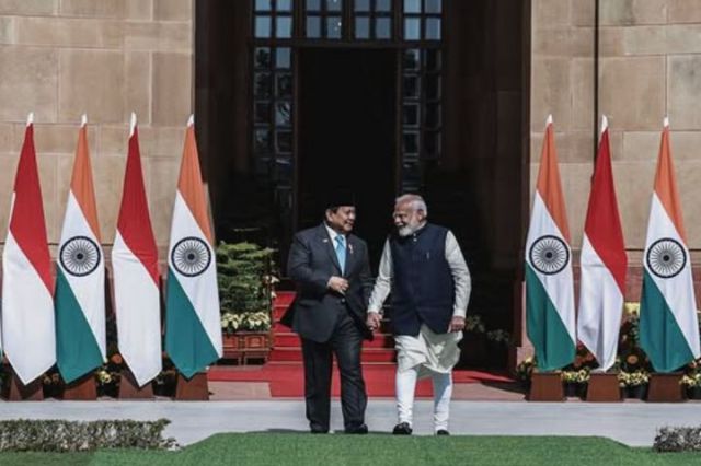 Gaya Diplomasi Personal Prabowo Subianto: Keakraban dengan PM Narendra Modi Perkuat Posisi Indonesia di Kancah Global