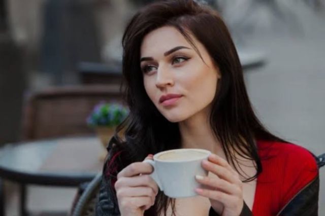 Sering Minum Kopi? Hati-Hati Jika Anda Masuk Daftar 12 Kelompok Ini!