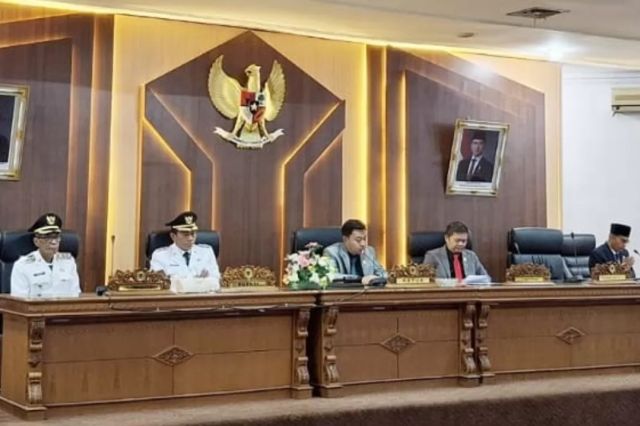 DPRD Batanghari Gelar Paripurna, Bupati Fadhil Arief Sampaikan Pidato Perdana Masa Jabatan 2025-2030