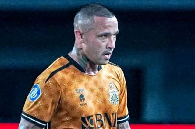 Radja Nainggolan Ditangkap Terkait Dugaan Penyelundupan Kokain, Mobil Diderek dan 30 Rumah Digeledah